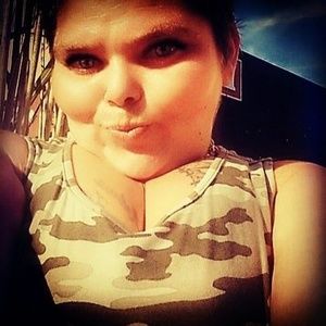 Meet your Posher, Norma